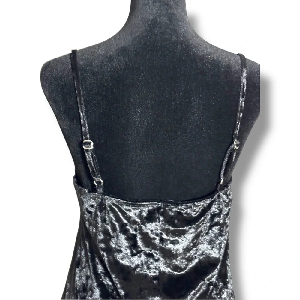 Hollister Black Velvet Sleeveless Adjustable Straps Soft Mini Slip Dress - Picture 7 of 16